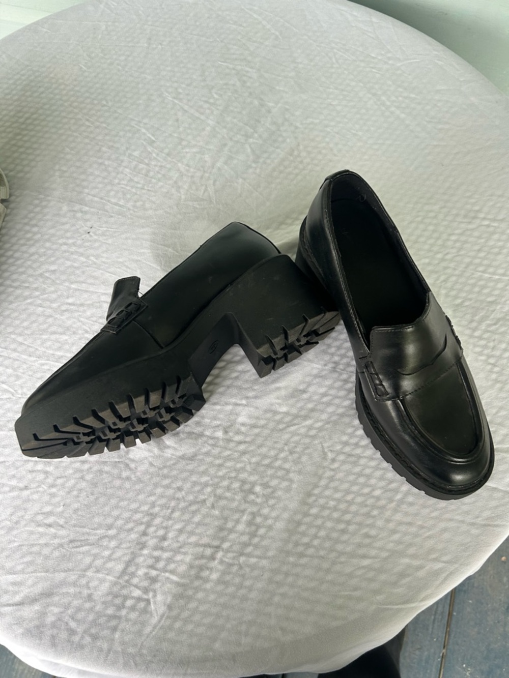 Universal Thread Women's Maisy Loafer Black Chunky Heel Grunge Goth Y2K Festive